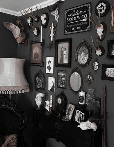 Goth aesthetic
Goth home decor
Dark academia Gothic Room Aesthetic, Gothic Decorations, Goth Bedroom, Dark Decor