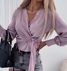 Satin Blouse Outfit, Women Tops Online, Purple Tops, Knotted Blouse, Tops And Blouses, Chic Type, Current Fashion Trends, Outfits Winter, Womens Clothing Stores