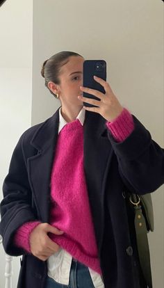 Vibrant Colour Outfit, Work Outfit Colorful, Warm Office Outfits, Stile Kendall Jenner, Stile Hijab, Indie Vibes, Look Adidas, University Outfit, Estilo Indie