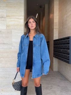 Outfit Inspirations Summer Casual Chic, Fall Fashion Dinner Outfit, Fall Outfits Casual Women, Day And Night Outfit, Early Fall Transition Outfits, Dallas Fall Outfits, Simple Cute Fall Outfits, Brunch Nashville Outfit, Paris France Outfits Fall