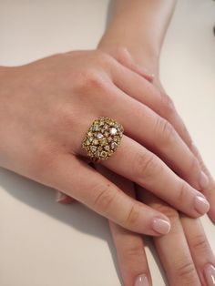 Fall 2022 Trends, Estate Wedding Ring, Wedding Ring Women, Unique Gold Rings, Jewelry Box Design, Gold Finger Rings, Bridal Necklace Designs, Neck Pieces Jewelry