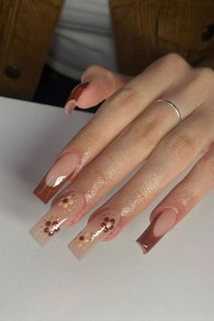 Beautiful Brown nails art by @WomenNailsdesigns #youtube #youtubeshorts #ytshorts Maquillage Yeux Cut Crease, Thanksgiving Nail Designs, November Nails, Preppy Jewelry, Fall Acrylic Nails, Thanksgiving Nails, Nail Swag, Autumn Nails