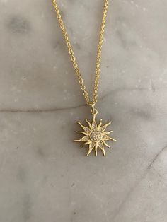 Sun Pendant Gold, Gold And Jewelry, Pretty Jewelry Necklaces, Sun Necklace, Sun Pendant, Jewelry Accessories Ideas, Classy Jewelry, Jewelry Lookbook, Gold Crystal