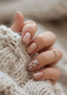 Nailart Short Nails Winter, Cute November Nails Short, Ombre Nail Design, Leopard Nail Art, Shellac Nail Designs, Animal Print Nails Art, Western Nails, Cheetah Nails, Colorful Nail