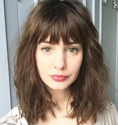 Medium Length Curly Hair, Womens Haircuts Medium, Hair 2018, Curly Hair With Bangs, Long Bob Hairstyles, Haircuts With Bangs, Womens Haircuts