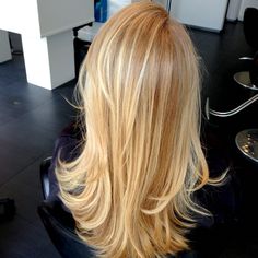 Blonde Highlights Honey, Honey Almond Blonde Hair, Blonde With Honey Lowlights, Blonde Highlights On Golden Hair, Honey Gold Blonde Hair, Gold Blonde With Highlights, Gold Highlights Blonde Hair, Blonde With Honey Highlights, Golden Light Blonde Hair