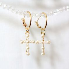 Dainty Gold Pearl Cross Hoop Earrings Length:4.8cm These Earrings Are Awesome I Love Them They're The Bomb!! So Very Pretty And Well Made, They Look Beautiful. #Pearls #Cross #Hoops #Religious #God #Jesus Cute Cross Earrings, Adjustable White Pearl Hoop Earrings, Jesus Earrings, Christian Earrings, Piercing Inspo, Glam Earrings, Blue Drop Earrings, Pineapple Earrings, Cross Earrings Studs