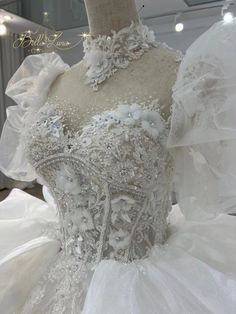 Bella 671 Say Yes To The Dress, Pretty Quinceanera Dresses, Walk Down The Aisle, Pretty Wedding Dresses, Dream Wedding Ideas Dresses, Prom Dress Inspiration, Pretty Prom Dresses, Fairytale Dress, Stunning Gowns