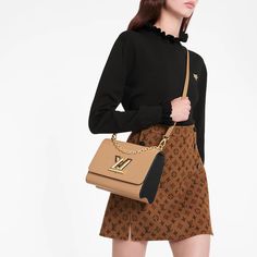 Handbags Louis Vuitton, Louis Vuitton Designer, Cross Body Bags, Louis Vuitton Official, Louis Vuitton Twist, Designer Handbag, Modern Outfits, Bags And Purses