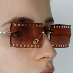 Everyday-Objects-Fashion-Accessories-Artist-Gab-Bois Trend Board, Funky Glasses, Sun Glass, Still Frame, Estilo Punk, Everyday Objects, Alternative Fashion, Square Sunglasses Women, Diy Fashion