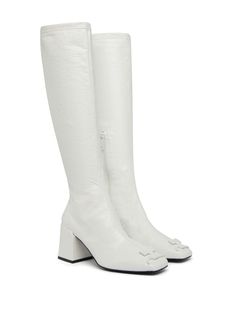 Find COURREGES Reedition Ac Square-toe Boots on Editorialist. optical white tonal stitching logo patch to the front square toe side zip fastening branded insole block heel White Go Go Boots, White Gogo Boots, Andre Courreges, Stitching Logo, Winter Princess, Boots White, Gogo Boots, Square Toe Boots, Toe Boots