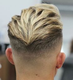 @DennisDennisx Young Mens Hairstyles, New Men Hairstyles, Mid Skin Fade, Young Men Haircuts, Mens Hairstyles Thick Hair, Cool Mens Haircuts, Modern Haircuts, Men Haircut Styles