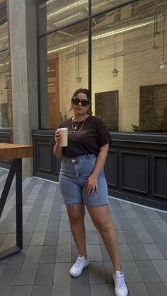 Midsize Outfits, Foto Poses, Plus Size Kleidung, Curvy Girl Outfits, Curvy Outfits, Look Plus, Curvy Fashion, Outfits Casuales