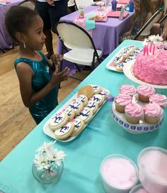 Gymnastics Birthday Party Ideas, Birthday Gymnastics, Gymnastic Birthday, Butterfly Themed Birthday Party, Birthday Party Table Decorations