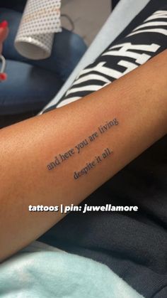 Tattoo Quote Fonts Women, Pretty Piercings, Iphone Codes, Meaningful Tattoo Quotes, Cute Hand Tattoos, Inspiration Tattoo