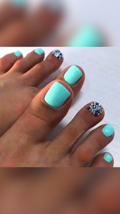 Beachy Manicure Ideas, Toenail Colors, Nails Pies, Jasmine Nails, Spring Pedicure, June Nails, Ring Finger Nails