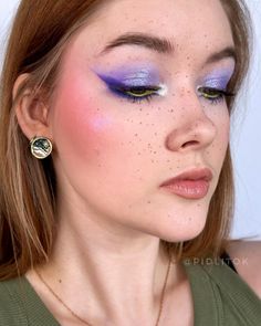 False Freckles, I Love Extreme Mascara, Extreme Mascara, Pure Makeup, Makeup Inspired, Bright Makeup, Purple Makeup, Essence Cosmetics, Beauty Hair Makeup