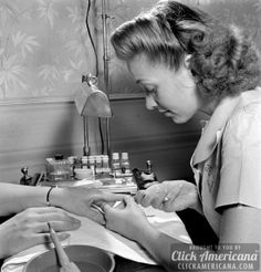 Beauty Salon Services, Vintage Beauty Salon, Beauty Salon Decor, Glamorous Hair, Nail Art Disney, Beauty Parlor, Salon Services