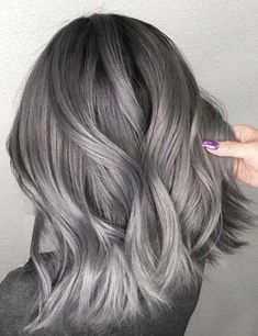 Silver Ash Hair, Silver Hair Dye, Grey Hair Color Silver, Trendy We Fryzurach, Ash Hair, Ash Hair Color, Spring Hair Color