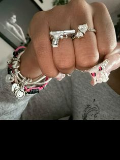 Lots Of Silver Jewelry Aesthetic, Rings Engagement Black Women, Silver Jewelry Women, Silver Jewelry Aesthetic Black Women, Jewelry Aesthetic Black Women, Rings Baddie, Baddie Rings, Silver Rings Aesthetic