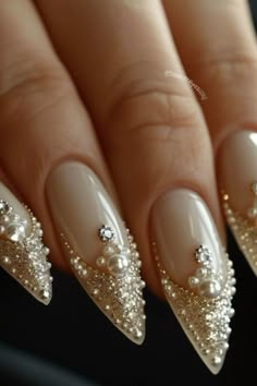 Luxury Nails Classy, Bridal Nail Designs, Nails With Pearls, College Nails, Lux Nails, Nail Short, Bridal Nail, Classy Acrylic, Nail Looks