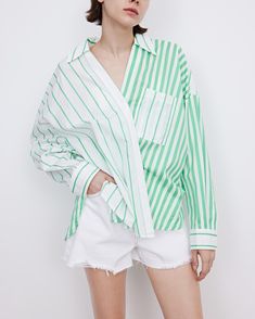 Product Type: ShirtsStyle: CasualFit: LooseFabric: Polyester BlendsPattern: StripeElement: PatchworkTop Length: LongNeckline: CollaredSleeve Type: RegularSleeve Length: Long SleeveMain Composition: PolyesterSeason: Spring/Fall Blouse Korean Style, Spring Break Outfit, Patchwork Top, Early Spring Outfits, Y2k Outfits, Pocket Shirt, Women Shirts Blouse, Summer Fashion Outfits, Shirt Women