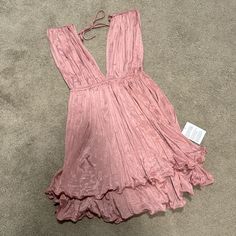 Nwt Asos Design Plunge Pleated Mini Skater Dress In Dusky Pink Size Us 2. So Pretty! I Bought For An Event That I Didn’t End Up Attending. Tags: Revolve, Nordstrom, Vici, Sorority V-neck Backless Sundress For Date Night, Summer V-neck Backless Dress For Night Out, Summer V-neck Backless Dress For Date Night, Summer Backless V-neck Dress For Date Night, Flowy Backless Mini Dress For Date Night, V-neck Backless Sundress For Brunch, Spring Backless V-neck Dress With Ruffles, Backless V-neck Sundress For Brunch, Flowy V-neck Backless Dress For Party