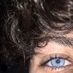 Dark Hair Blue Eyes Boys, Brown Hair Blue Eyes Boys, Tattoos Outdoors, Blue Eyes Aesthetic, Dark Hair Blue Eyes, Brown Hair Boy, Brown Eye Boys, Dark Blue Eyes, Eyes Aesthetic