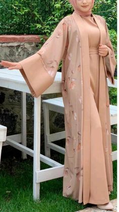 Trendy Abaya Abaya Wardrobe, Kimono Hijab, Eid Clothes, Islamic Fashion Dresses, Daybed Bedding