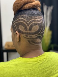 Fade Cut, Shaved Designs, Shaved Sides, Big Chop, Bald Fade, Hair Tattoos, Fade Haircut, Cut And Color, Shaving