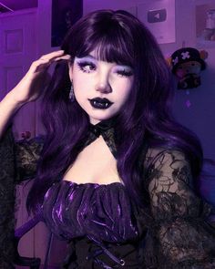 Celeberty Halloween Costume, Elissabat Costume Ideas, Monster High Cosplay Elissabat, Elissabat Halloween Costume, Elissabat Monster High Costume, Ellisabat Outfit, Spectra Vondergeist Cosplay, Halloween Costume Purple Hair, Elissabat Hair