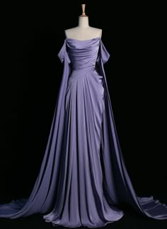 Purple Satin Prom Dress, Satin Prom Dress Long, Purple Evening Dress, Drape Maxi Dress, Chique Outfits, Prom Inspo, Long Evening Gowns, Prom Dress Inspiration, Formal Party Dress