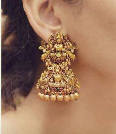 Goddess Earring, Temple Jewellery Jhumkas, Earring Indian, Temple Jewelry Necklace, Gold Temple Jewellery, Antique Necklaces Design, Antique Gold Jewelry Indian