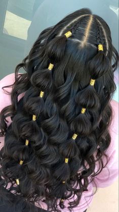 Hairstyle Examples, Hairdos For Curly Hair, Hair Stylies, روتين العناية بالبشرة, Halloween Hair, Hair Stylist Life, Creative Hairstyles, Hairdo For Long Hair, Easy Hairstyles For Long Hair