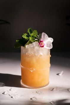 Weird Drinks, Tiki Drinks Cocktails, Mai Tai Drink, Moody Mixologist, Mai Tai Recipe, Signature Cocktails Wedding, Drink Recipes Nonalcoholic, Tiki Drinks