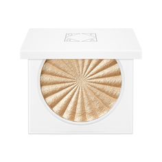 Our cruelty-free Flash Highlighter in this soft warm gold shade is the perfect addition to your face makeup collection. Give yourself the gift of glow and check it out today! Ofra Highlighter, Gold Highlight, Face Highlighter, Gold Face, Gold Highlights, Glowy Makeup, Cruelty Free Makeup, Highlighter Makeup, I Feel Pretty