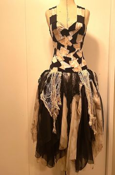 Black Nylons Outfit, Creepy Outfits, White Gothic Dress, Wasteland Costume, White Corset Outfit, Apocalyptic Outfit, Recycled Costumes, Trio Costumes, White Corset Dress