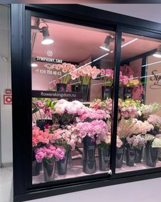 #flowers #pink #rose Flower Shop Interiors, Coffee Treats, Flower Store, Flowers Pink, Shop Interiors, Store Decor, Pink Flower