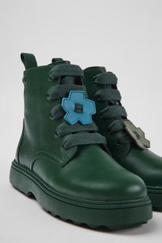 Twins by Camper Trendy Boots With Contrast Sole And Round Toe, Green Boots With Rubber Sole And Round Toe, Green High-top Boots With Rubber Sole, Kids Ankle Boots, Camper Twins, Boots For Kids, Camper Shoes, Green Boots, Ballerina Shoes Flats