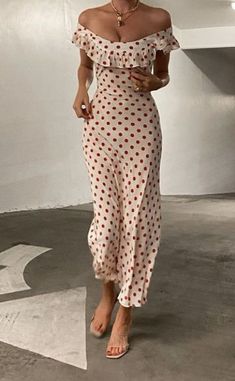 Classy Royal Outfits, Realisation Par Dress Outfit, Elegant Polka Dot Maxi Dress For Summer, Fitted Polka Dot Ruffled Maxi Dress, Fitted Polka Dot Maxi Dress With Ruffles, Chic Polka Dot Summer Midi Dress, Feminine Polka Dot Dress For Brunch, Casual Polka Dot Midi Dress For Brunch, Chic Polka Dot Midi Dress For Summer