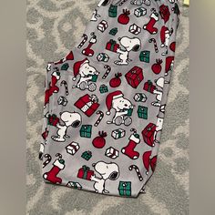 Christmas Lounge Pants, Snoopy Christmas Tree, Christmas Sleepwear, Snoopy Pajamas, Christmas Pj Pants, Christmas Lounge, Unrealistic Wishlist, Cannibis Recipes, Christmas Pajama Pants