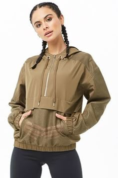 Jaket Parasut, Sporty Outfits, Trend Fashion, Sport Wear, Sport Fashion, Active Wear For Women, Sports Women, Sport Outfits, Hoodie Fashion