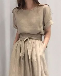 Minimal Stil, Linen Fashion, Mode Boho, Minimalist Dresses, Trendy Fashion Outfits, Neutral Fashion, Black Prom Dresses, Summer Trends