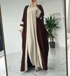 Cabayad Fashion, Abaya 2024 Trend, Plain Abaya, Muslimah Fashion Casual, Islamic Fashion Dresses, Hijabista Fashion, Chic Evening Dress, Modest Fashion Hijab, Pakistani Fancy Dresses