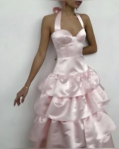 Prom Dress Halter Neck, Prom Dress Halter, Satin Evening Dress, Dress Halter Neck, Satin Evening Dresses, Evening Party Gowns, Neck Bow, Looks Party, Evening Gowns Elegant