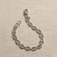 Banana Republic Ravena Mariner Tiny Link Bracelet In Aureus + Argent Collection Size 7.5” Bracelet Sizes, Womens Jewelry Bracelets, Link Bracelets, Banana Republic, Size 7, Women Jewelry, Bracelet, Silver, Women Shopping