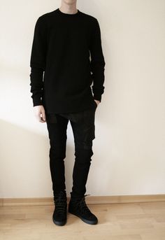 Edgy Outfits Grunge, Black Outfit Men, Guys Clothing Styles, Cool Outfits For Men, Mens Fashion Casual Outfits, Stylish Mens Outfits, Tomboy Fashion, Mens Casual Outfits