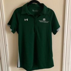 Never Worn And In Perfect Condition! The Color Is Dark Green With White Stitching. The Shirt Is From Under Armour Heatgear. Originally $40 From Ut Dallas Store. Under Armour Cotton Short Sleeve Shirt, Green Short Sleeve Tops For College, Casual Green Under Armour Top, Casual Green Tops By Under Armour, University Of Texas At Dallas, Student Government, Polo Shirt Colors, Grey Polo Shirt, Black Polo Shirt