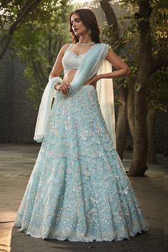 Embroidered Skirts, Embroidery Lehenga, Lehenga Dupatta, Sabyasachi Lehenga, Reception Lehenga, Lehenga Choli Designs, Indian Traditional Wear, Party Wear Lehenga Choli