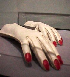 Vintage Elsa Schiaparelli gloves with red painted nails Scary Place, Madeleine Vionnet, Painted Nails, Very Scary, Vintage Things, 1930s Fashion, Vintage Couture, Italian Fashion Designers